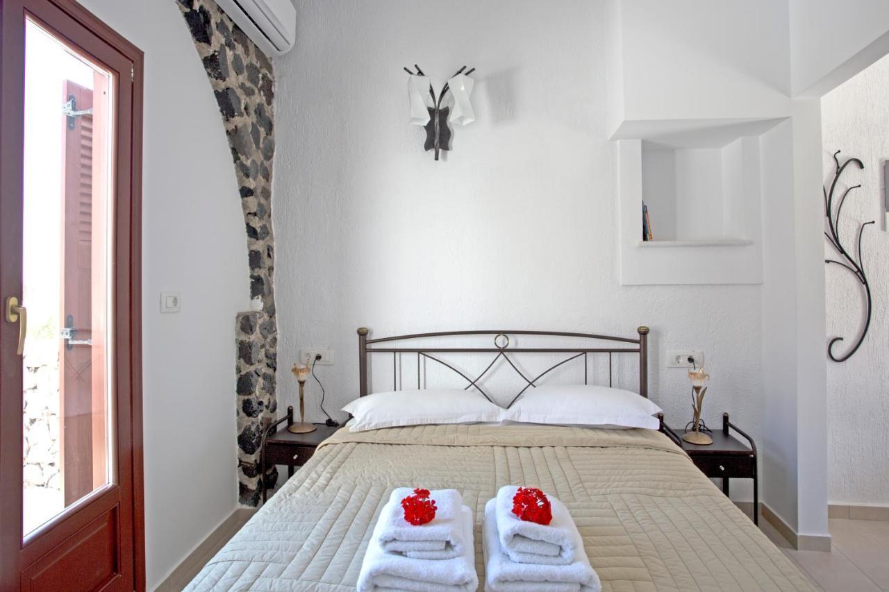 Birds Villa Apartments - Including Car Rental Períssa Extérieur photo