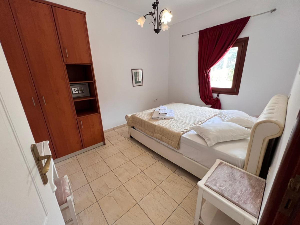 Birds Villa Apartments - Including Car Rental Períssa Extérieur photo