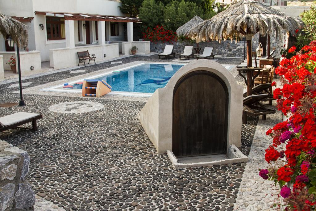 Birds Villa Apartments - Including Car Rental Períssa Extérieur photo