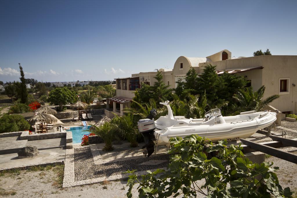 Birds Villa Apartments - Including Car Rental Períssa Extérieur photo